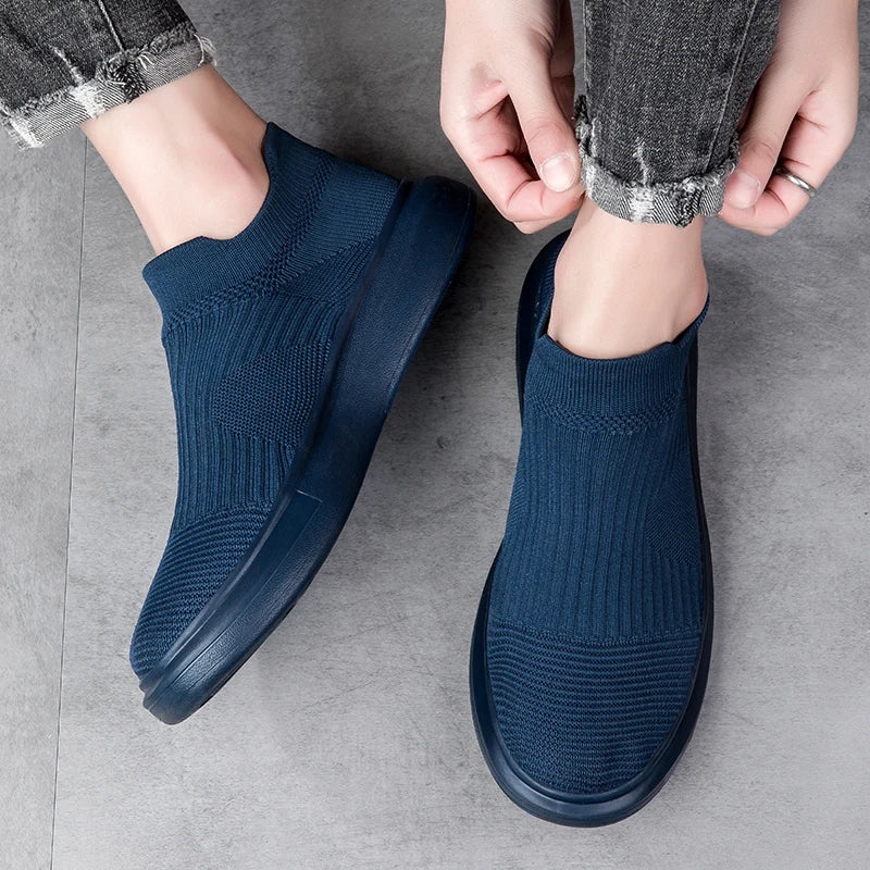 Men's Slip on Walking Shoes Ultra Light Breathable Non Slip Running Shoes Casual Fashion Sneakers Mesh Workout Sports