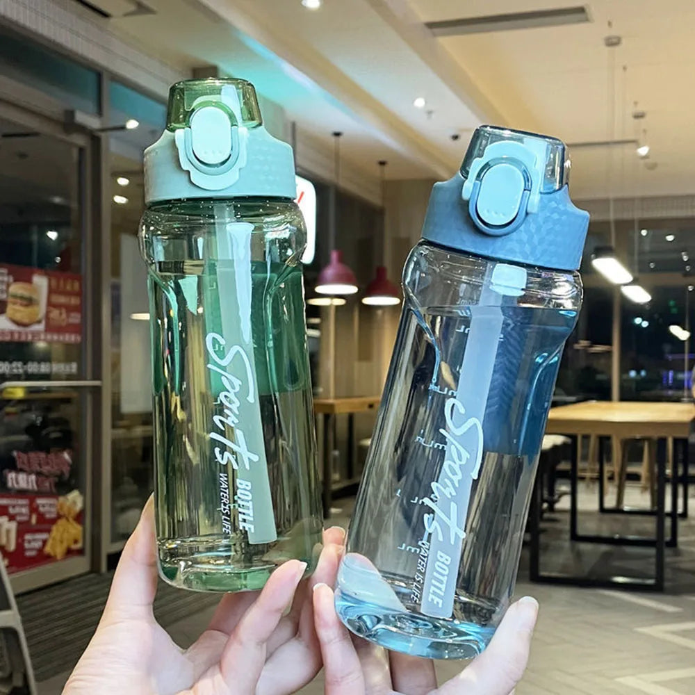 650/750ml Large Capacity Sports Water Bottle With Strawer Plastic Cup Leakproof Bottles Outdoor Gym Sports Transparent Water Cup