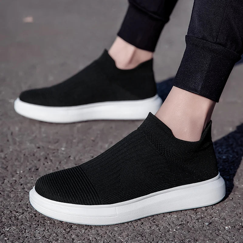 Men's Slip on Walking Shoes Ultra Light Breathable Non Slip Running Shoes Casual Fashion Sneakers Mesh Workout Sports
